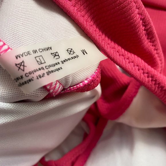 Pink Bikini - Picture 6 of 9